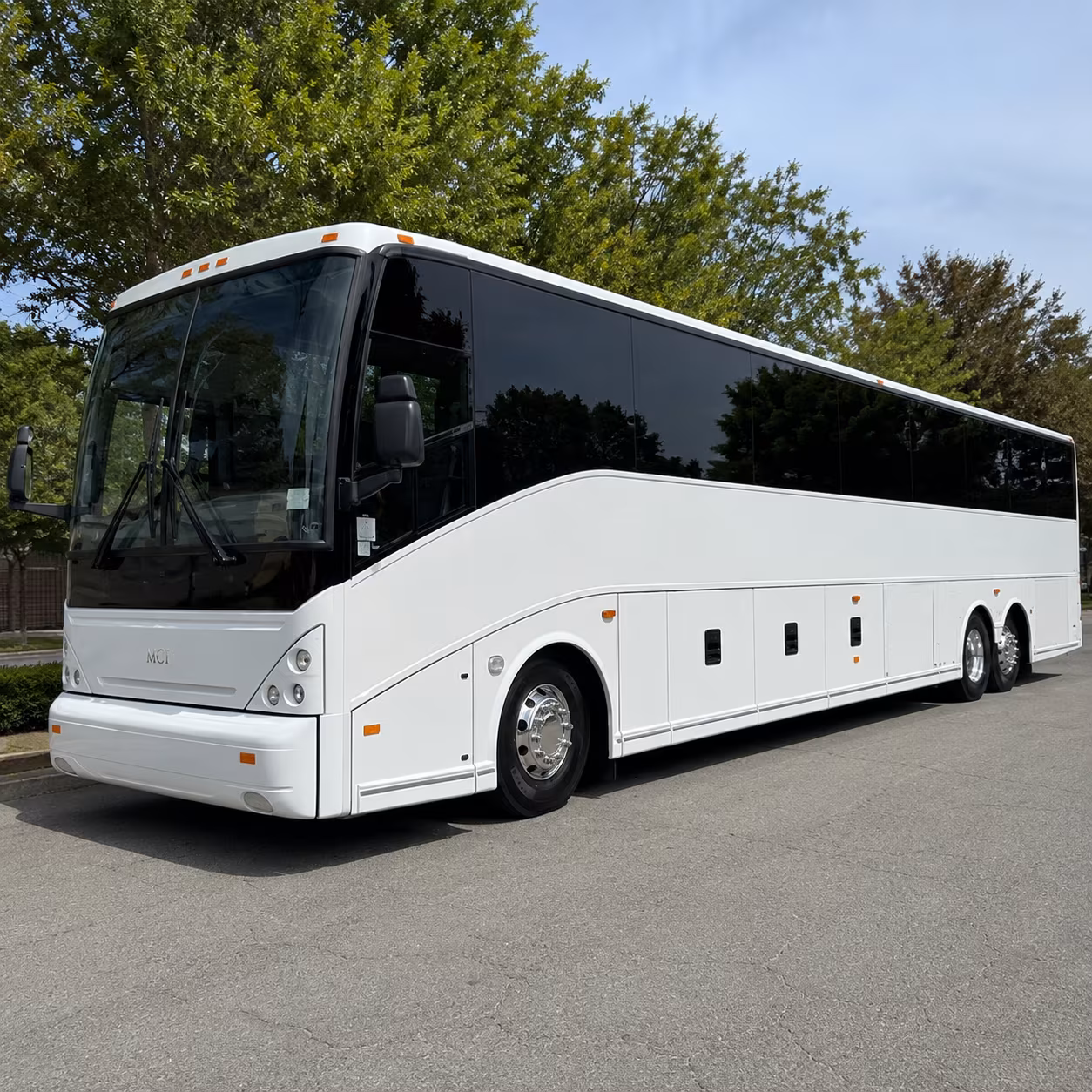 charter buses for huntsville area wildlife field trips