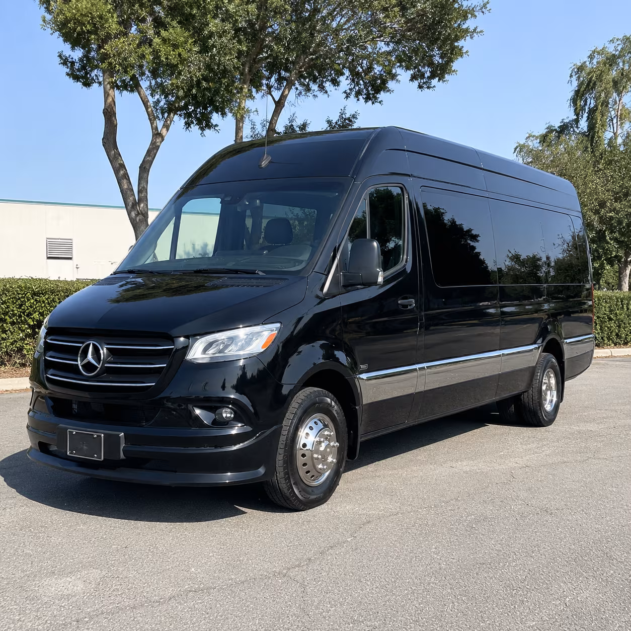 easily book transportation for your next airport transfer 1