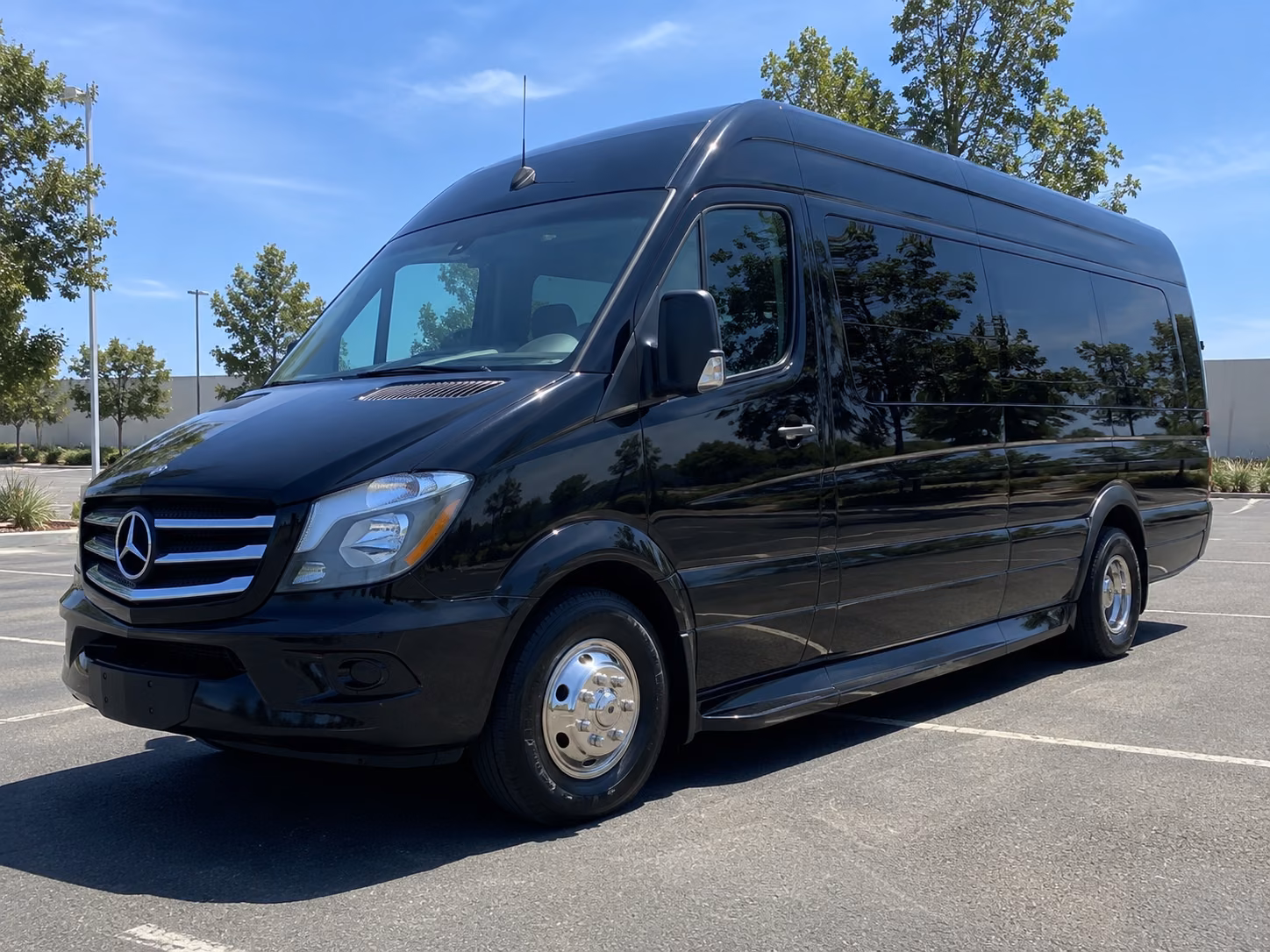 easily book transportation for your next airport transfer 5