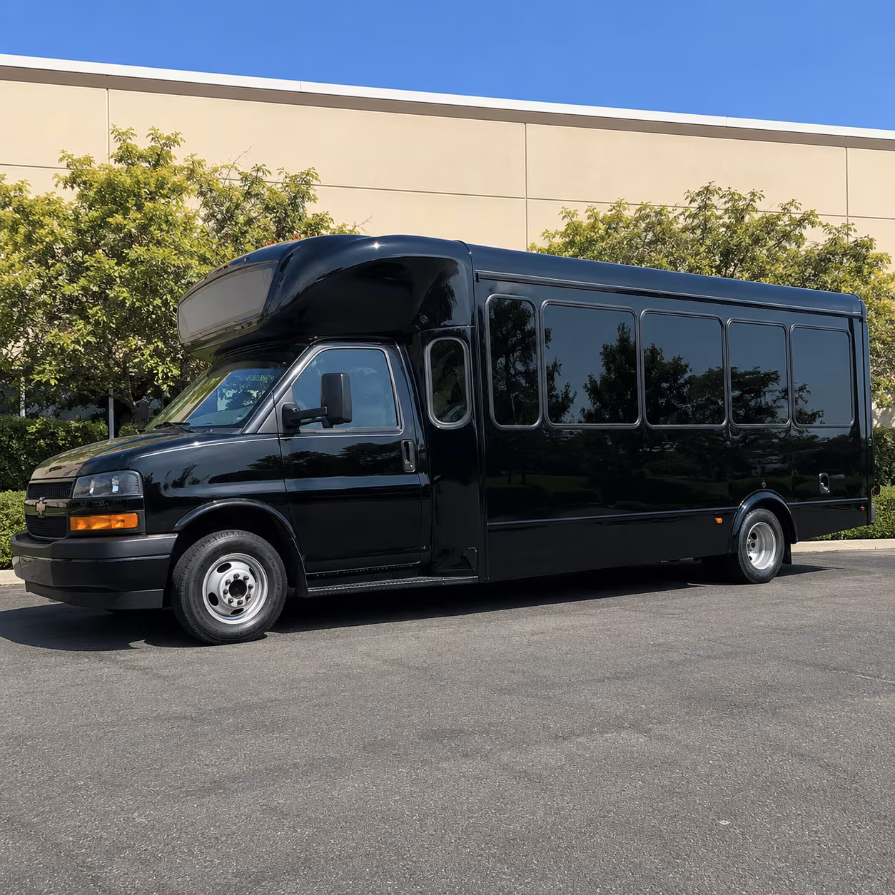 huntsville party buses for bachelorette bar crawls on the downtown strip