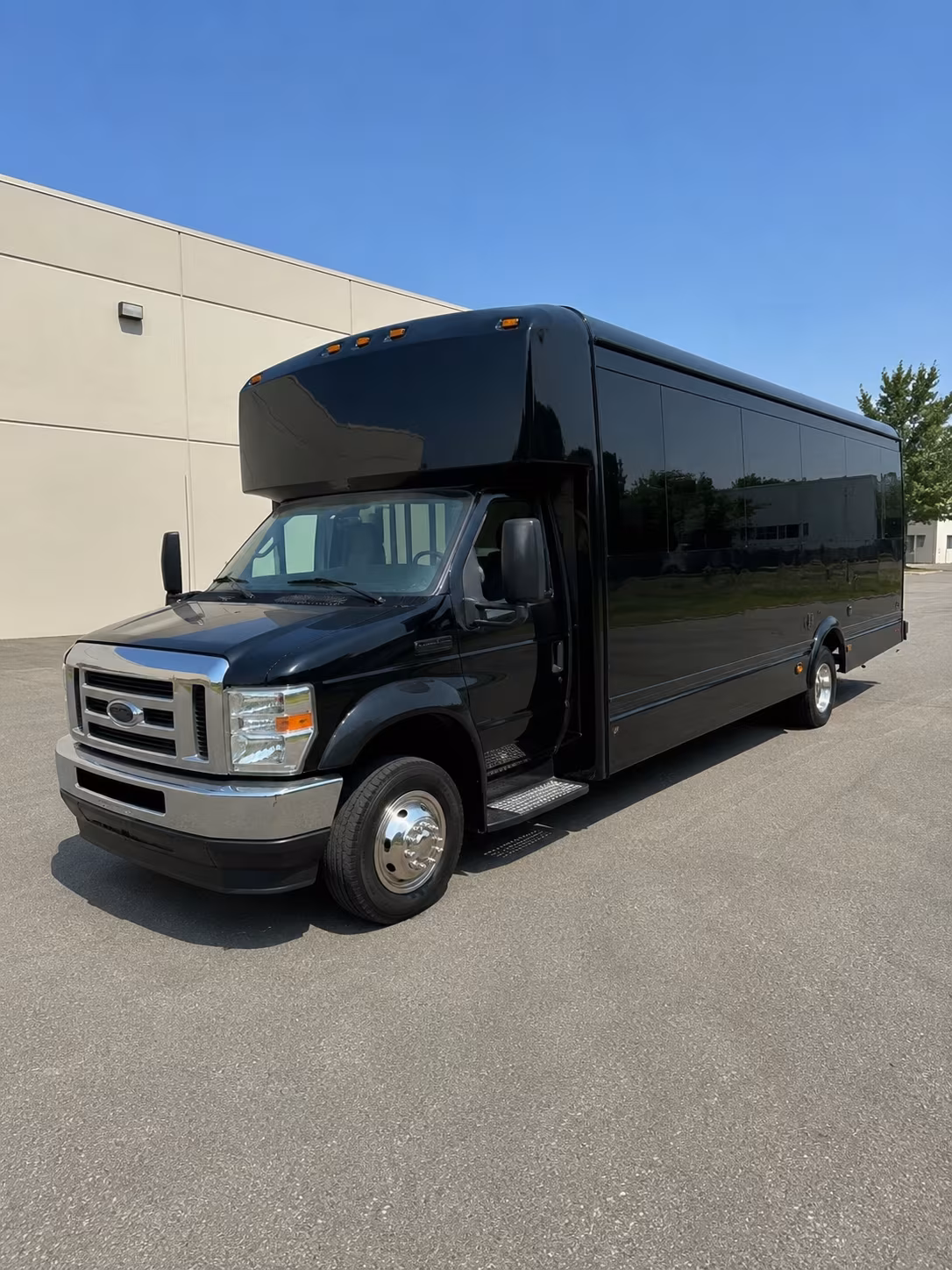 party buses to huntsville outdoor amphitheater and festival shows