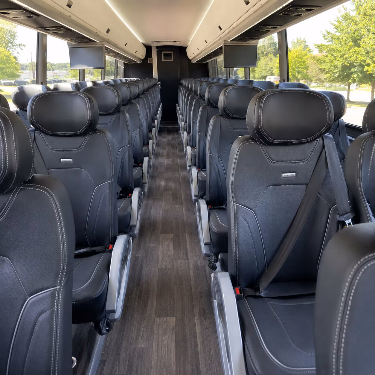 shuttle buses for huntsville wedding guests between hotels and venues